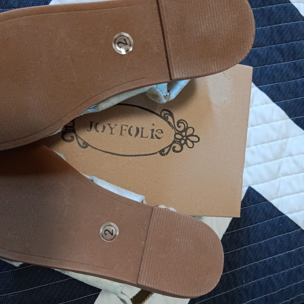 Joyfolie Gold Glitter Kids Sandals - Picture 3 of 4
